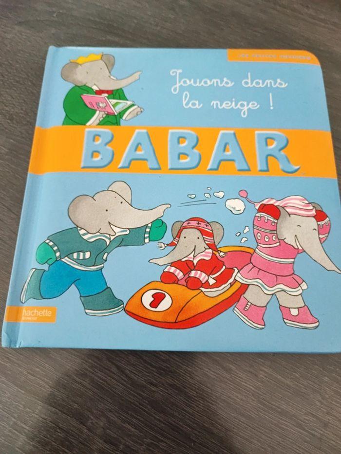 Jouons dans la neige babar - photo numéro 1