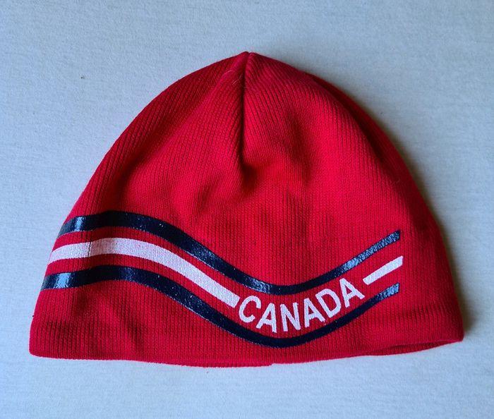 Bonnet souvenir Canada - photo numéro 1