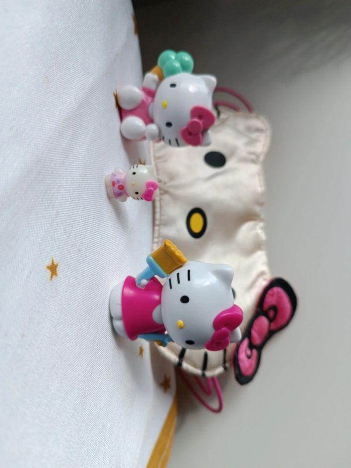 Hello Kitty masque sommeil sleeping nuit night figurine Mask sanrio loungefly charm - photo numéro 2