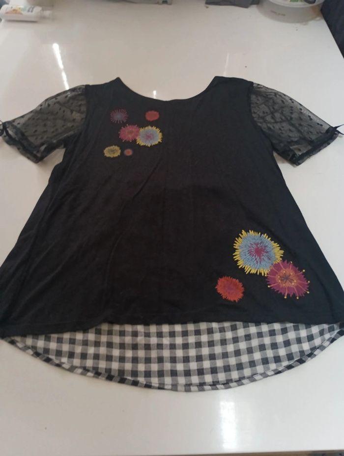 Tee shirt manches courtes dentelle femme Desigual taille M original - photo numéro 1