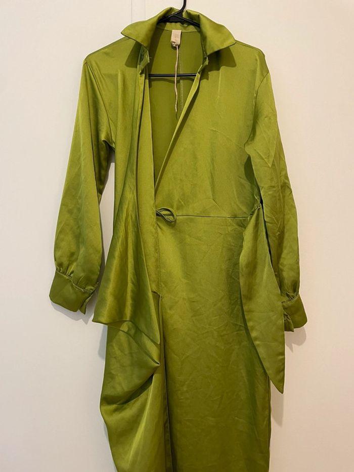 Longue robe vert - photo numéro 2