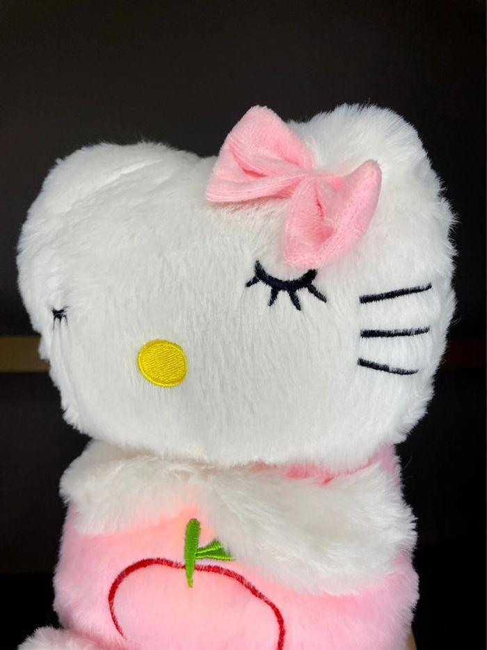 Peluche lumineuse Hello Kitty qui respire - photo numéro 7