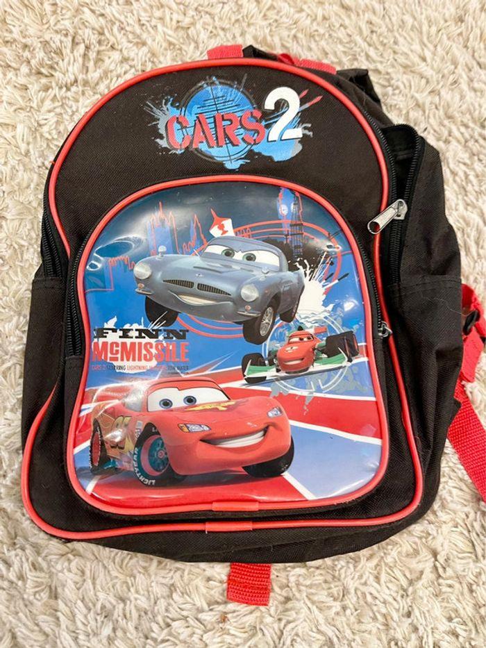 Petit sac à dos Cars 2 pour les tout petits - parfait état - photo numéro 2