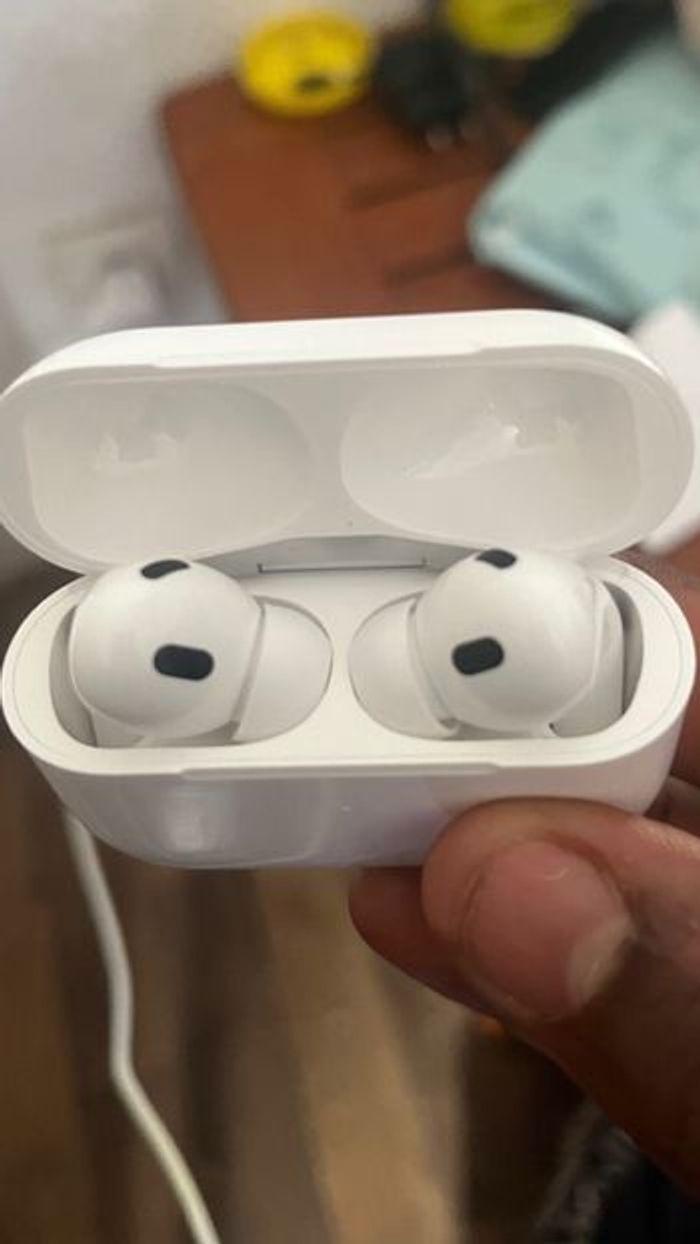 AirPods Pro 2 - photo numéro 1