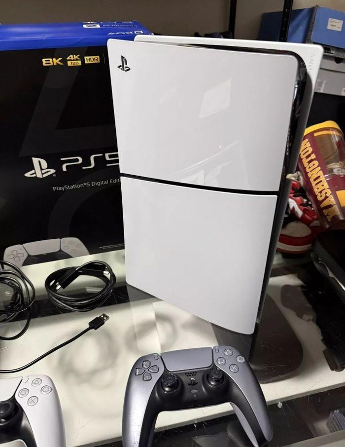 Playstation 5 slim digital - photo numéro 2