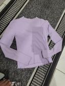 Petit pull violet taille xs très bon état marque kiabi