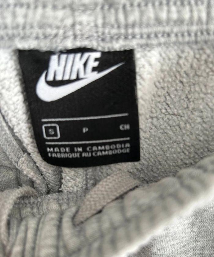 Survêtement Nike taille S - photo numéro 6