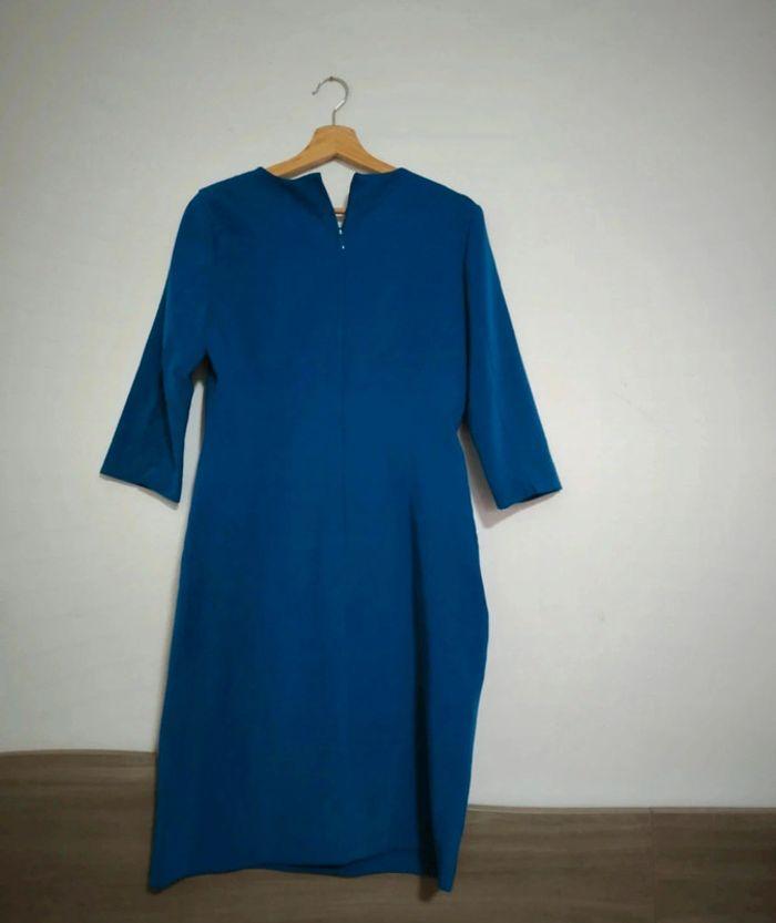 Robe bleu avec fermeture éclair dans le dos taille 42 HM - photo numéro 2