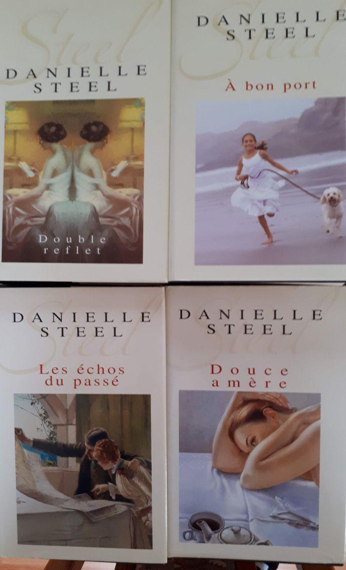 LOT DE 8 LIVRES DE DANIELLE STEEL - photo numéro 1