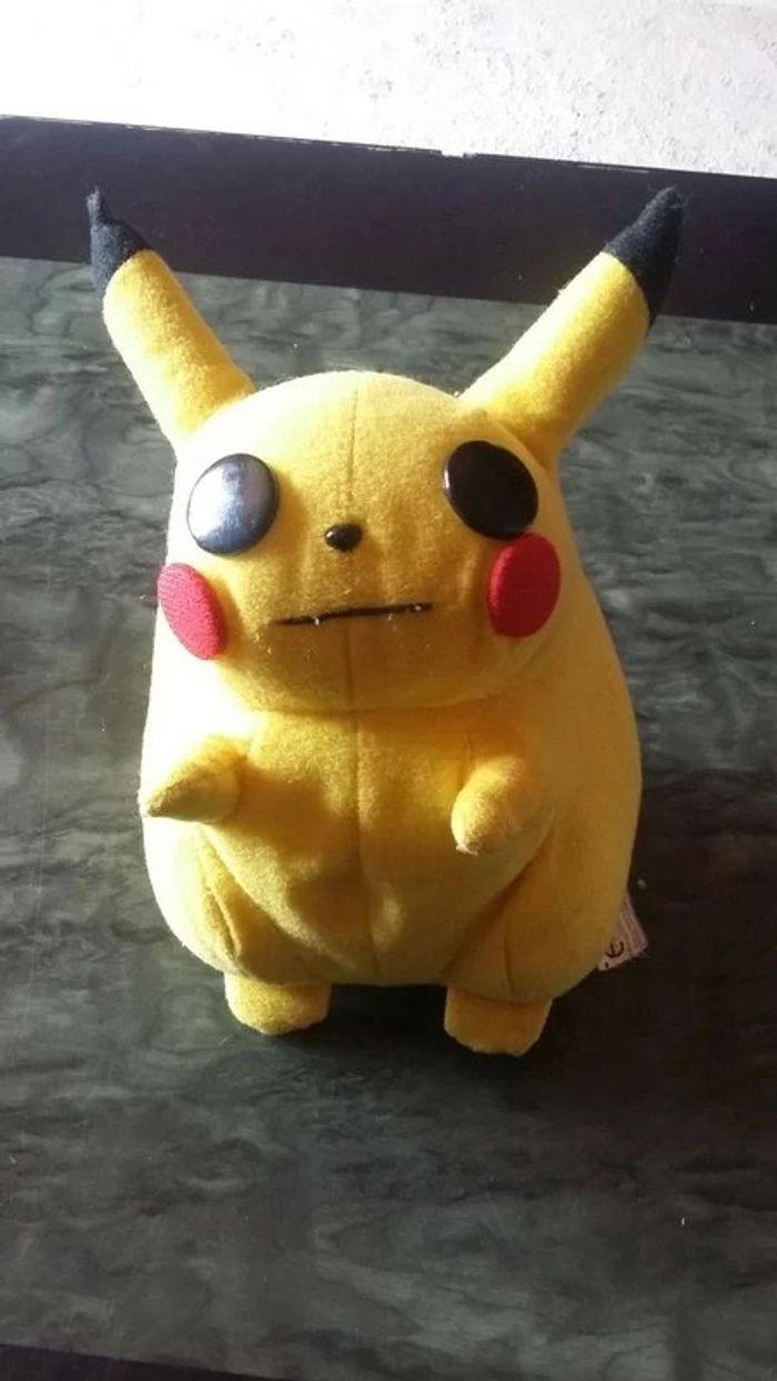 Peluche pokemon picatchu - photo numéro 1