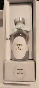 diffuseur parfum d'interieur jardin de fleurs