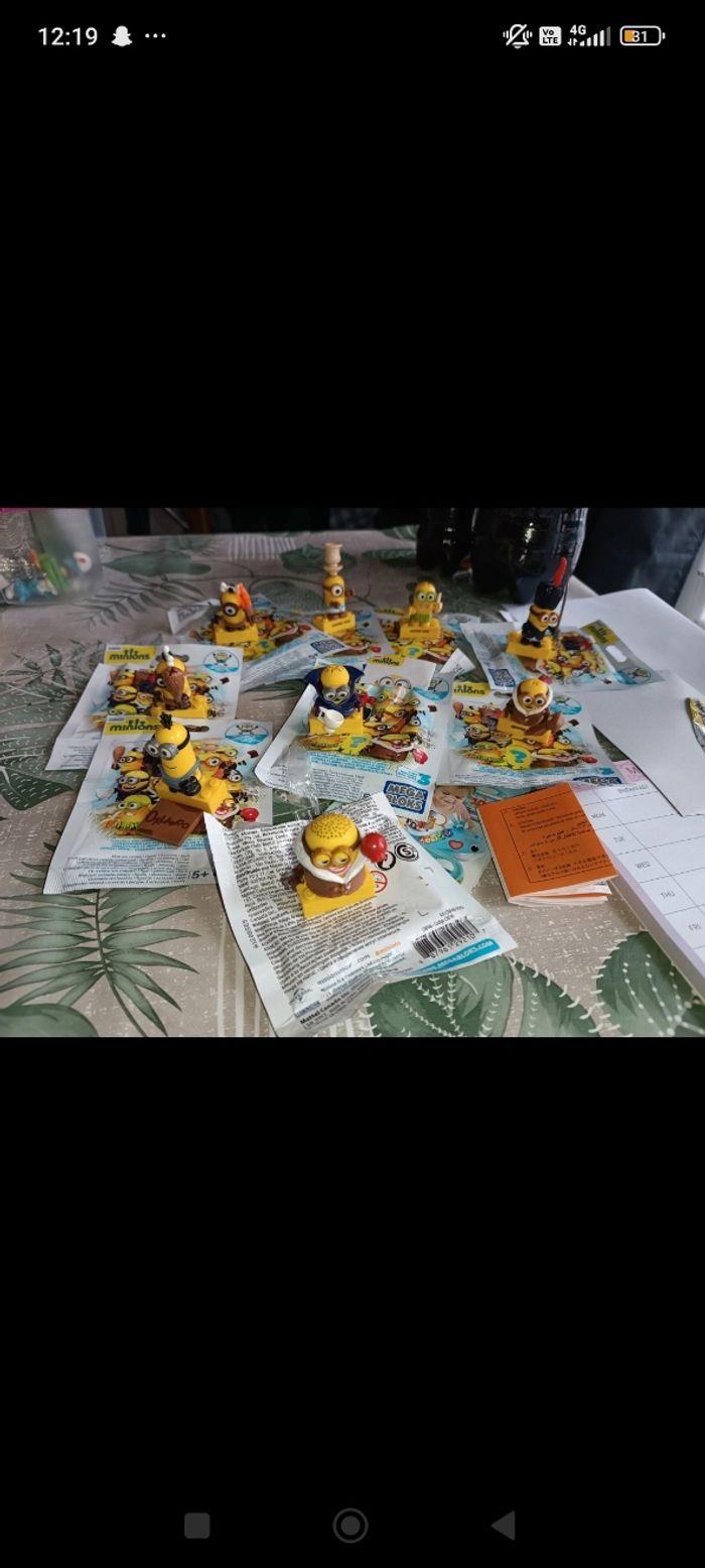 Lots 9 figurine les minions méga bloc - photo numéro 2