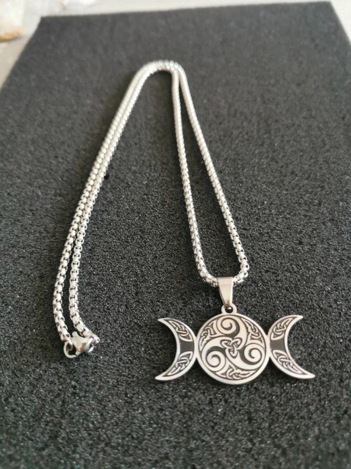 Collier et pendentif spirituel lunes celtiques - photo numéro 1