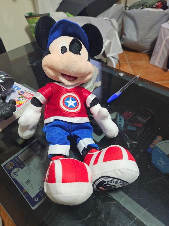 Peluche Mickey Marvel - photo numéro 1