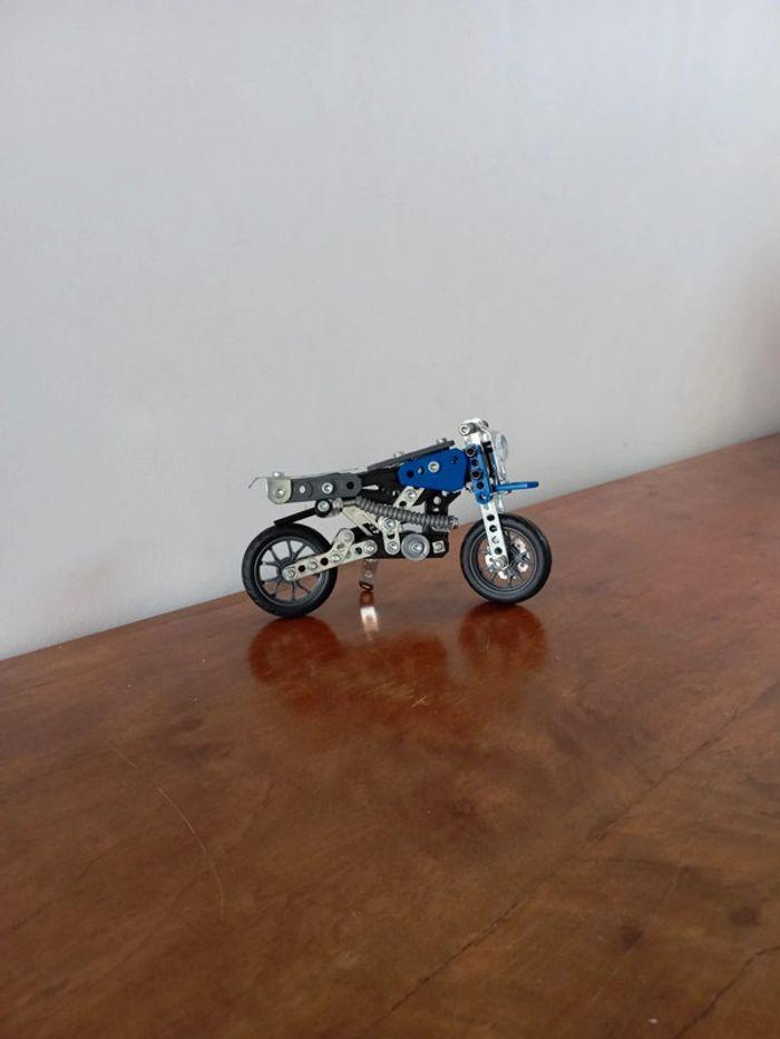 Moto meccano - photo numéro 2