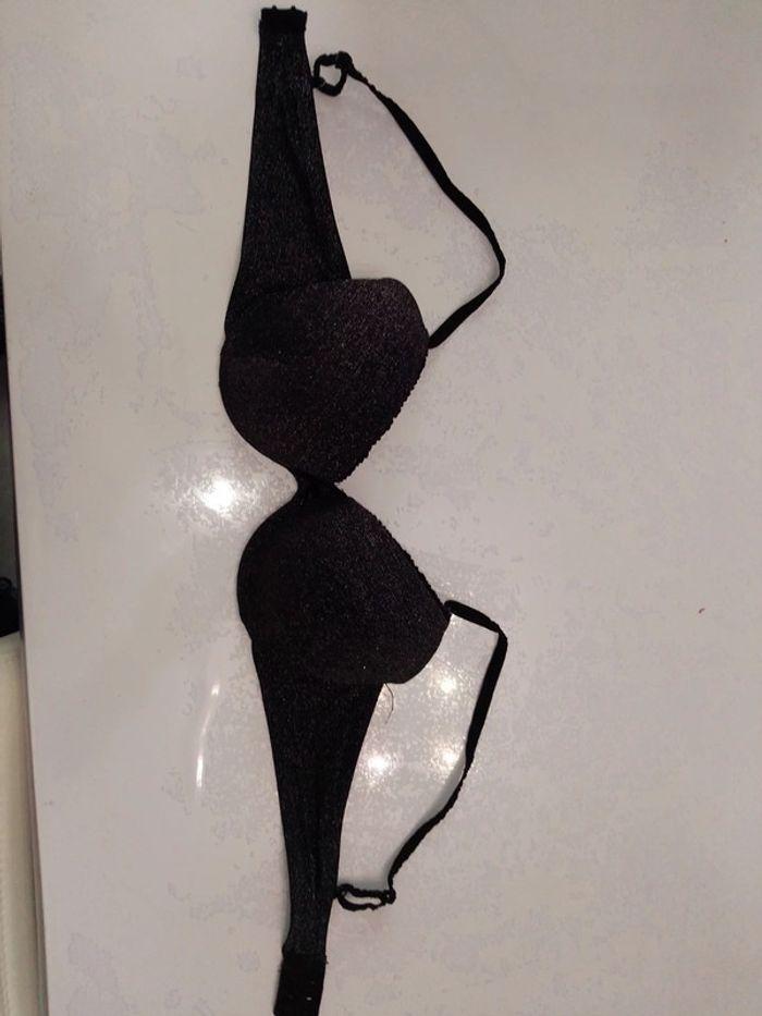 Soutien gorge noir a paillettes - photo numéro 1