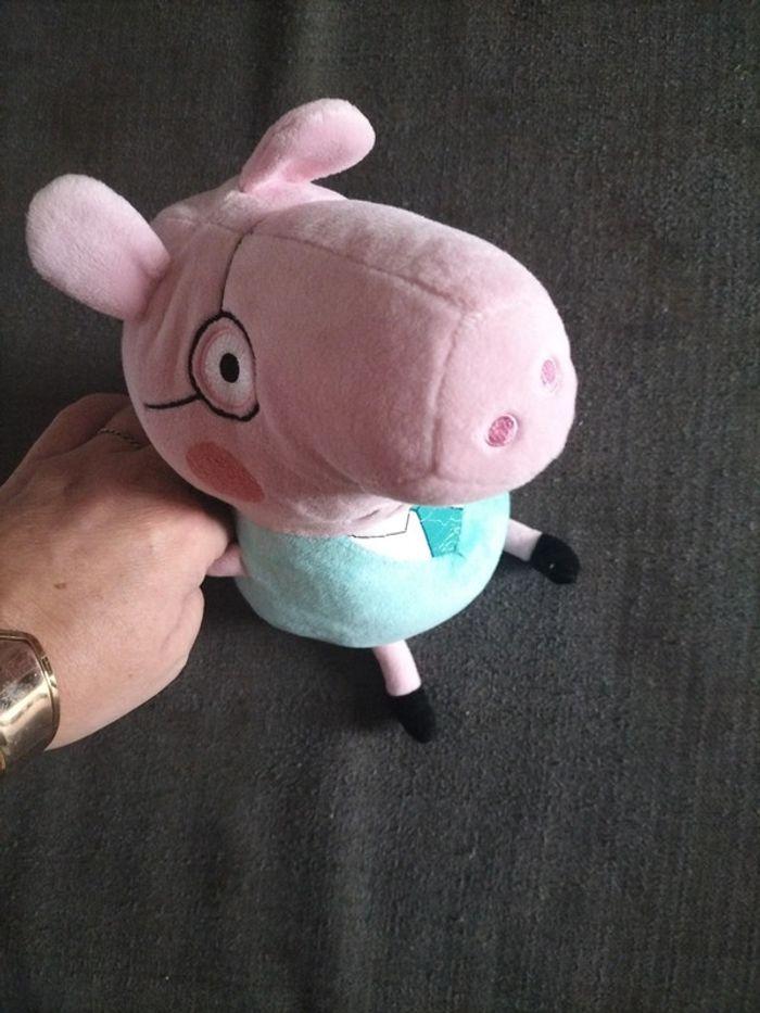 Peluche papa pig - photo numéro 4