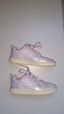 Baskets Nike femme Court Borough 39