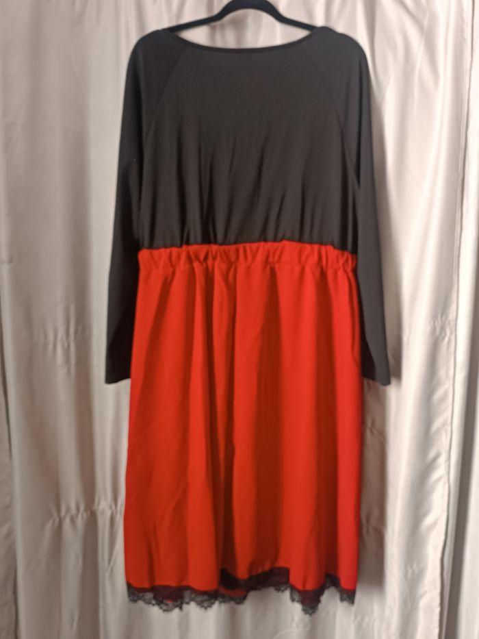 Robe rouge et noir - photo numéro 3