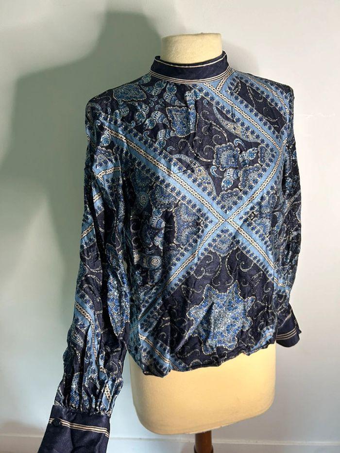 Blouse à motifs bleue marine manches longues ras le cou - photo numéro 1