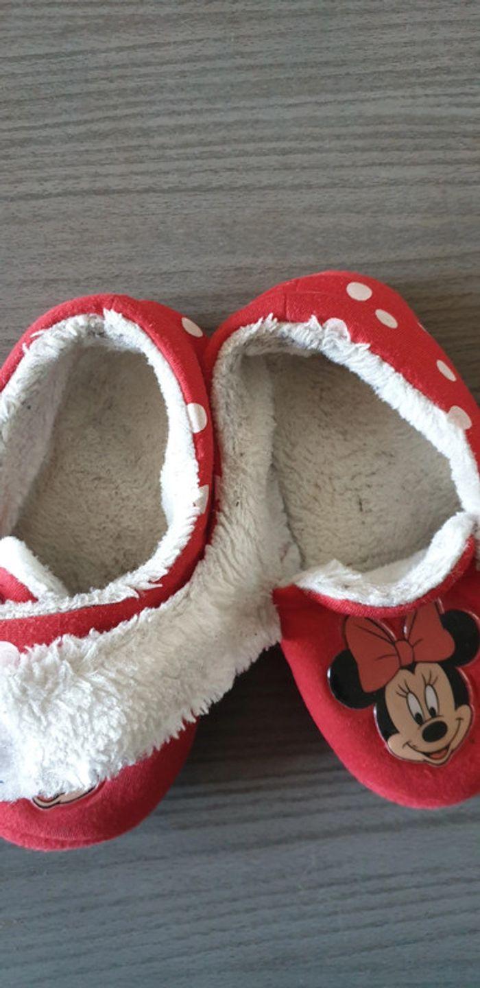 Chaussons chaud minnie disney taille 30 - photo numéro 10