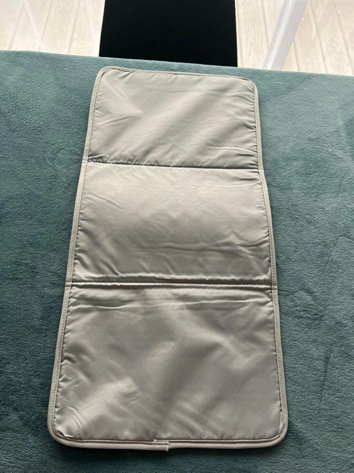 Matelas a langer pour sac à langer