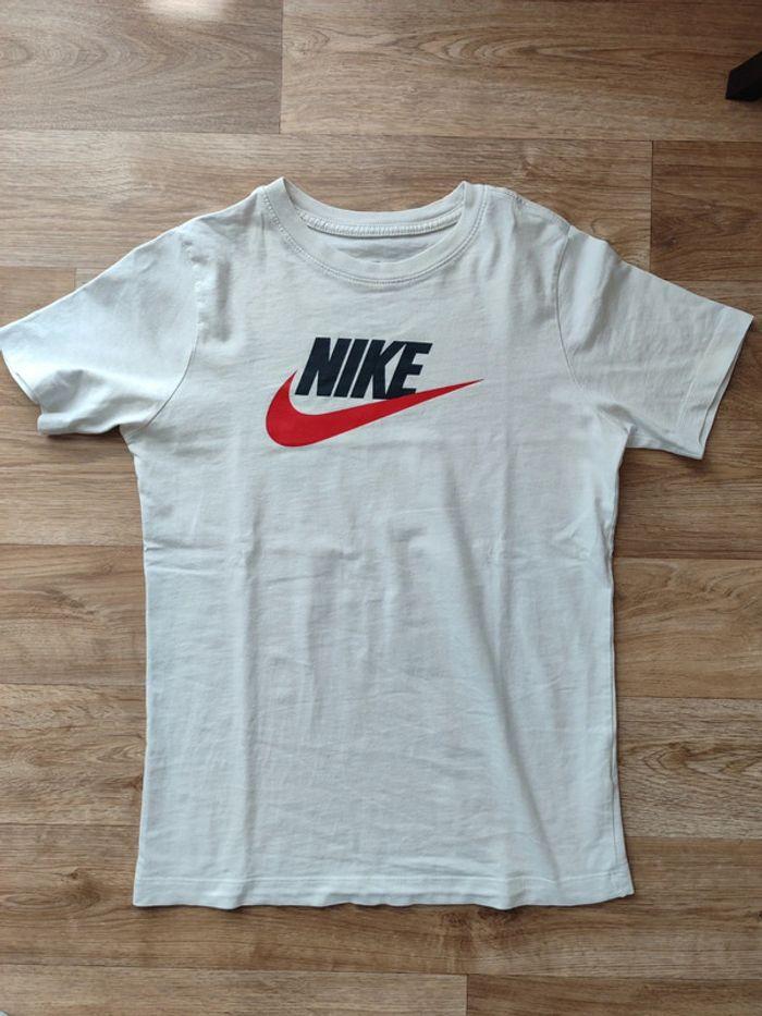 Tee-shirt Nike - photo numéro 1