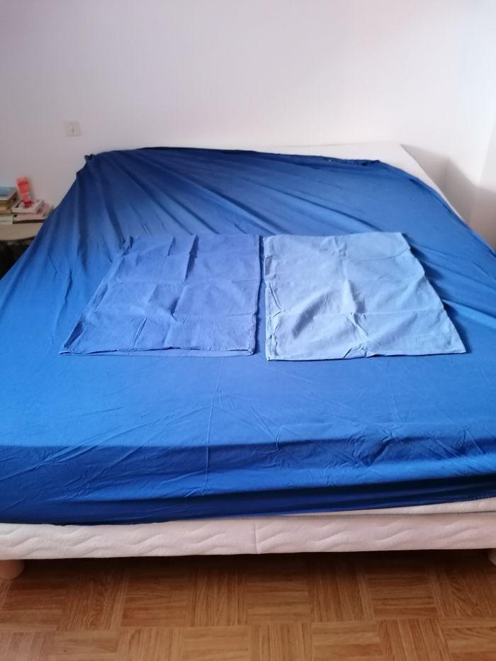 Ensemble drap-housse de matelas + taies d'oreiller