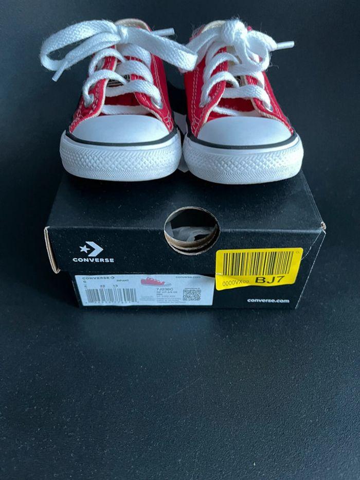 Converse rouge taille 22 - photo numéro 2