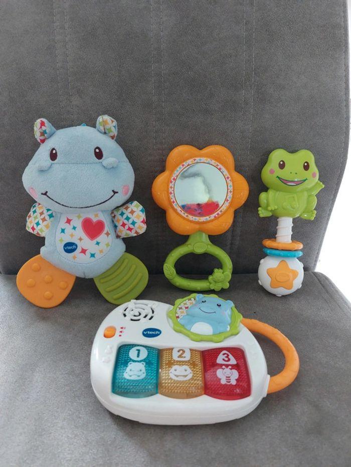 Jouets 1er âge vtech - photo numéro 1