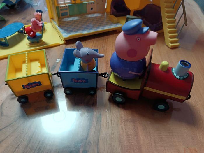 Maison train école et camping car Peppa pig - photo numéro 7