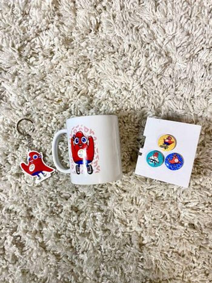 Coffret cadeau jeux olympiques JO Paris 2024 mascotte tasse porte-clé 3 magnets - photo numéro 4