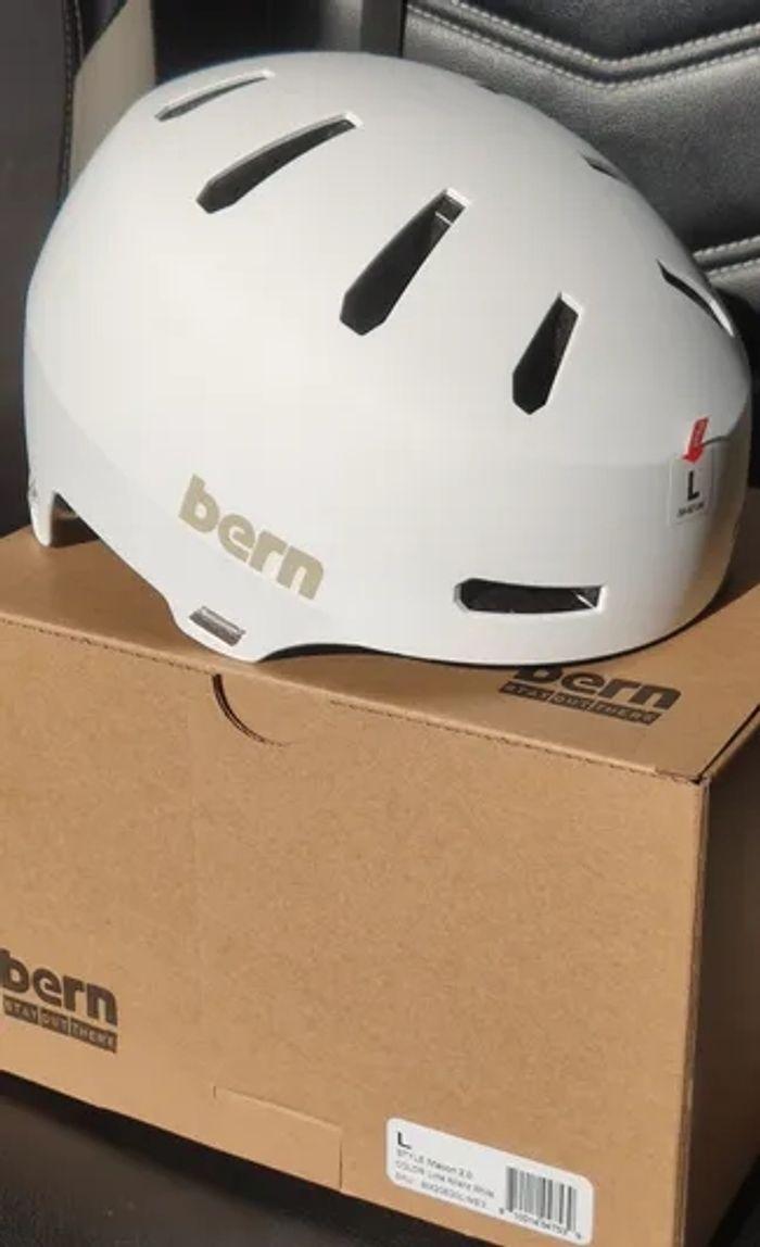 Casque Bern Vélo/Trottinette Neuf - photo numéro 1