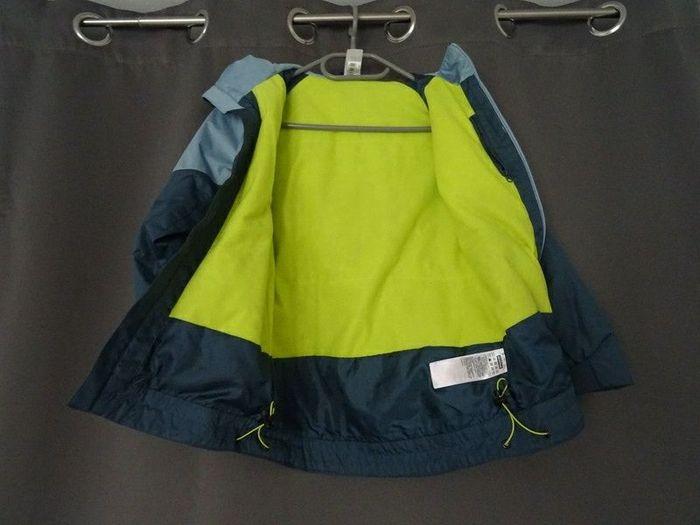 Veste de ski enfant avec capuche taille 6 ans - photo numéro 3