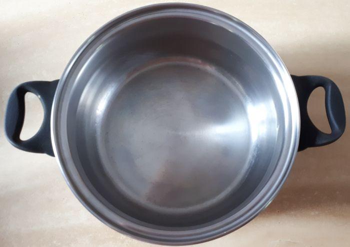 Casserole 20 cm - photo numéro 4