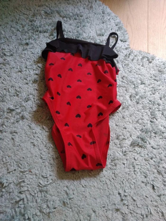 maillot de bain rouge coeur