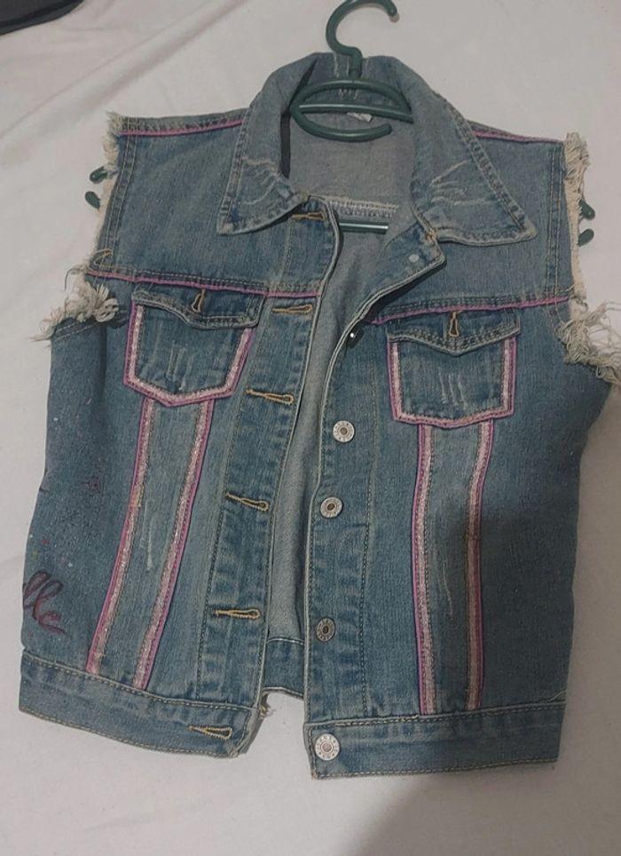 Veste jeans sans manche customiser - photo numéro 9