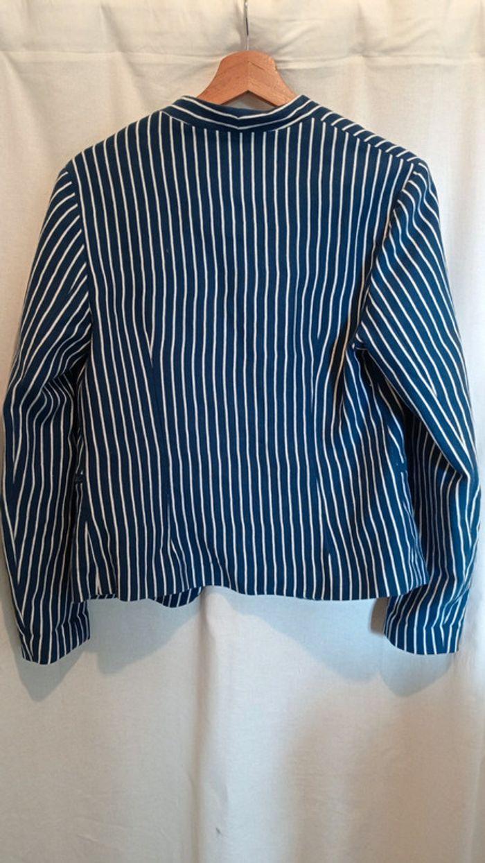 Veste blazer bleue blanche Galeries Lafayette taille 42 - photo numéro 3