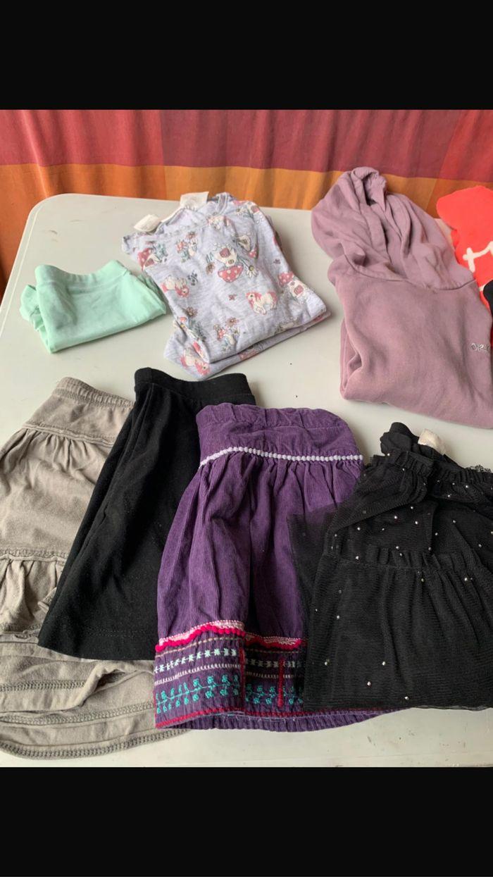 Lot de vêtements fille 6 ans - photo numéro 3