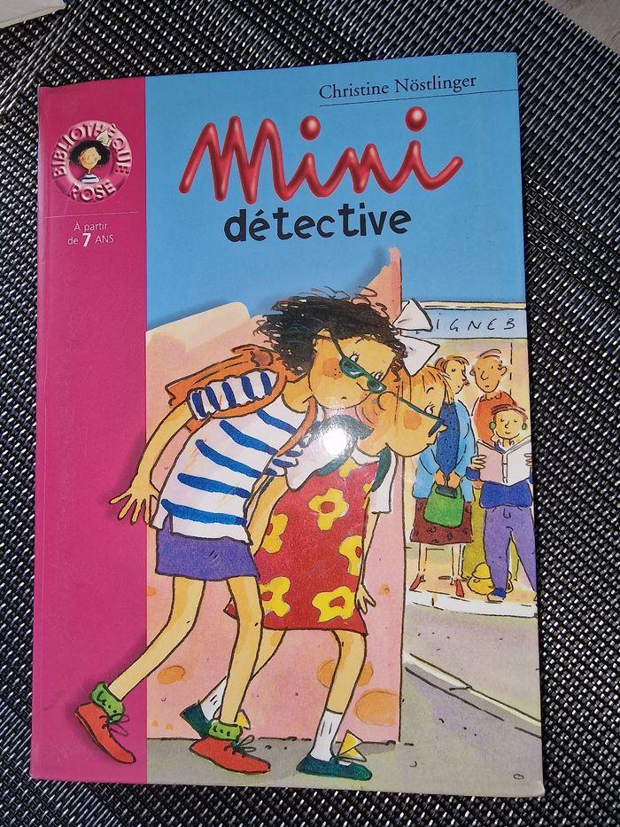 Livre " mimi detective "