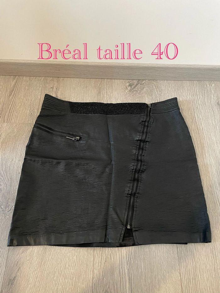 Jupe noir en similicuir à strass fermeture éclair devant bréal taille 40 - photo numéro 1