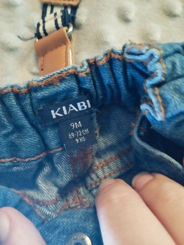 pantalon jeans kiabi 9mois avec bretelles tbe - photo numéro 2