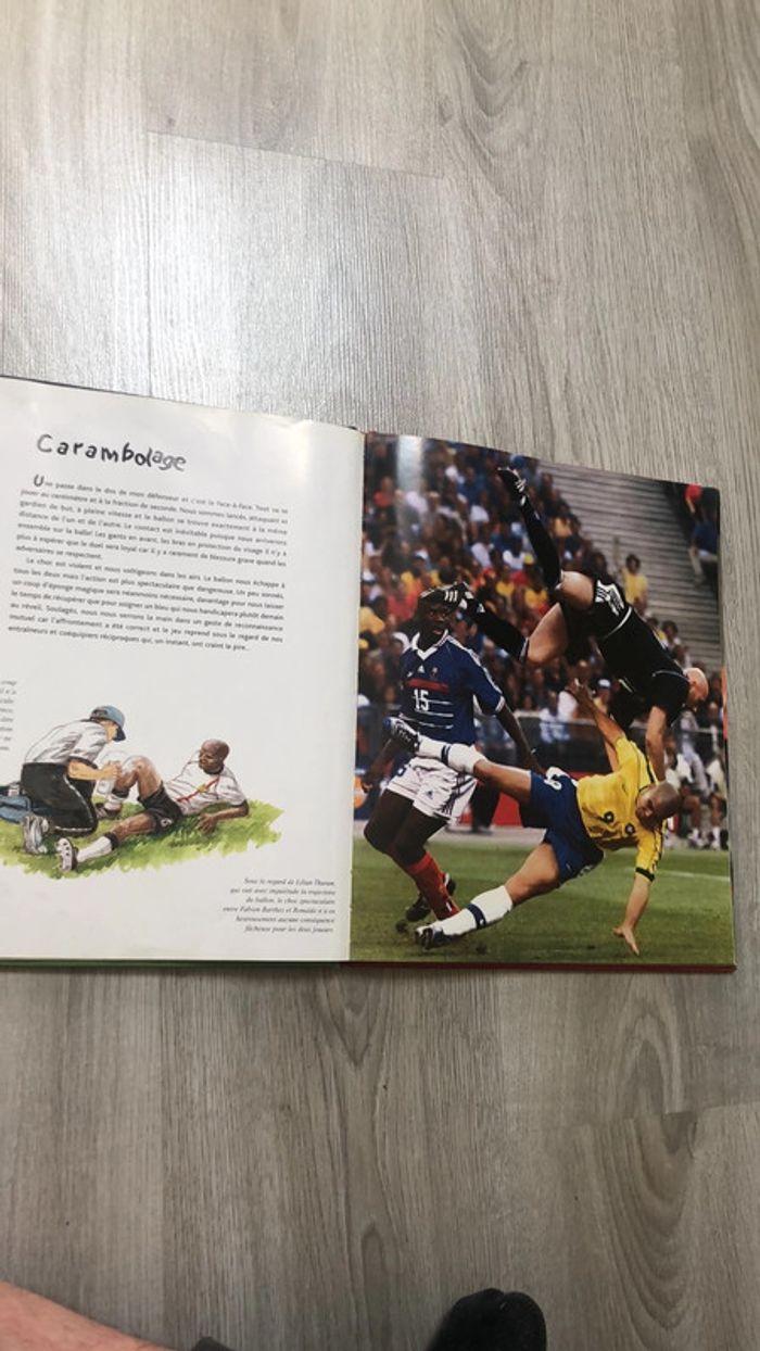 Livre sur le Football - photo numéro 3