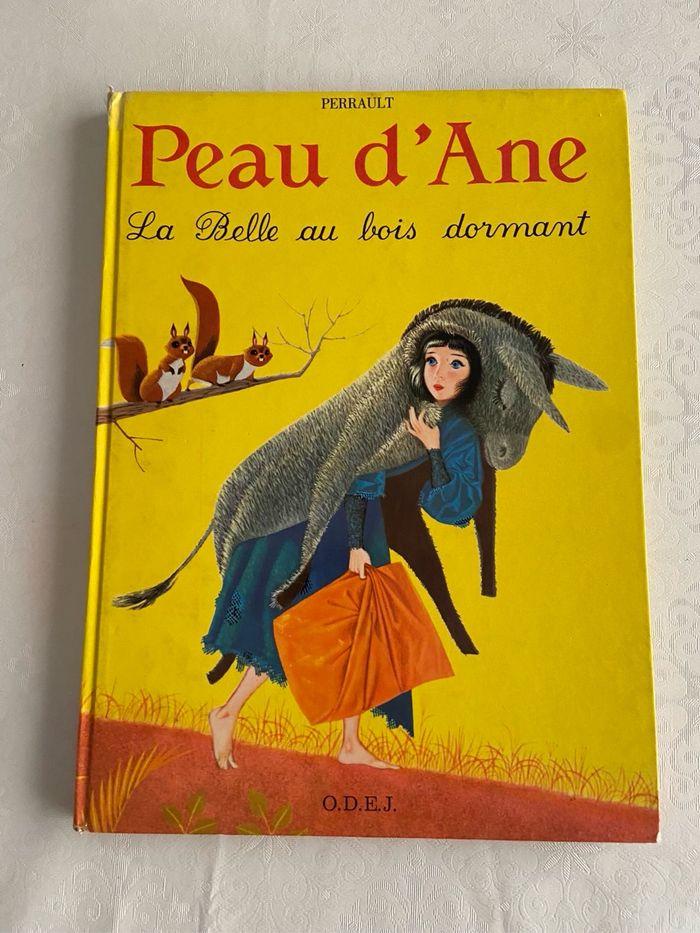 Livre ancien Peau d’âne la belle au bois dormant PERRAULT 1965 - photo numéro 1