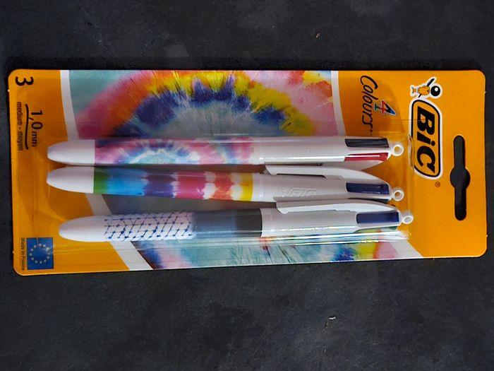 Bic 4 couleur x3 fun