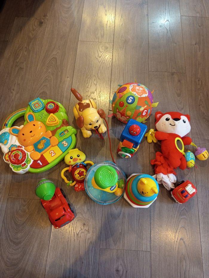 Gros lot de jouets 1er âge - photo numéro 1