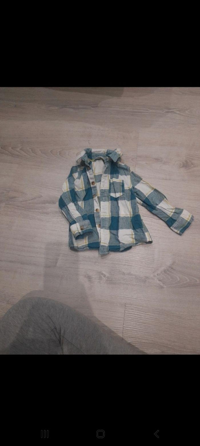 Chemise à carreaux