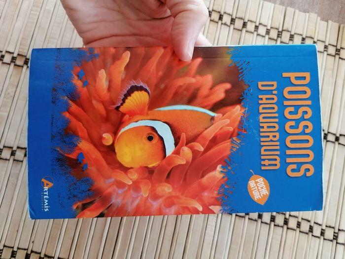 Livre les poissons d'aquarium - photo numéro 1