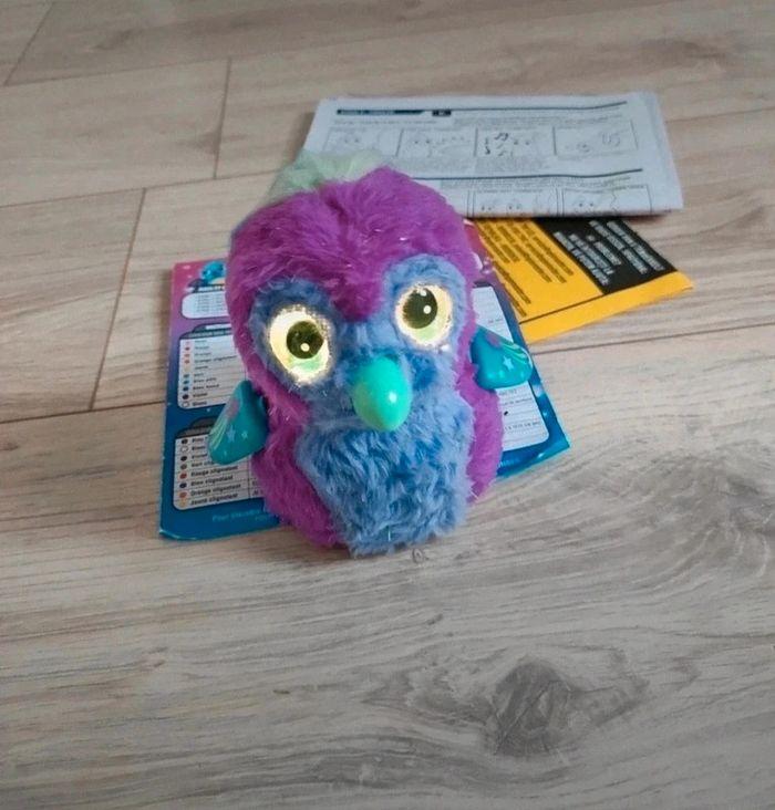 Hatchimals interactif très bon état. 
Fonctionne très bien 
Vendu sans piles - photo numéro 1