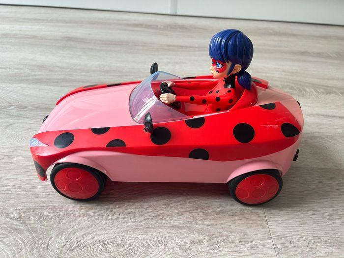 Voiture télécommandée miraculous ladybug - photo numéro 5